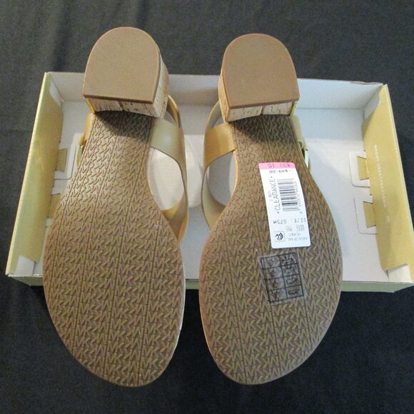 Michael Kors Leather London Thong Ladies size 7.5 NWT - Picture 12 of 16